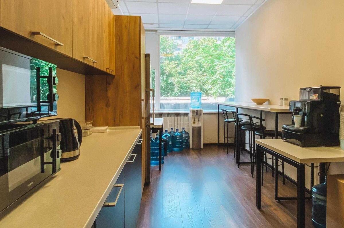 Office vul. Henerala Almazova 13, 222m2604653