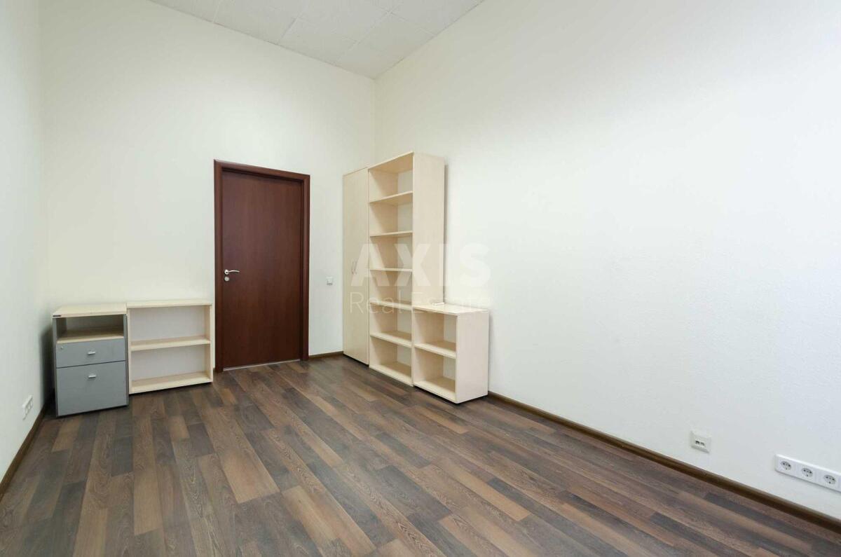 Office vul. Hreshhatyk 6, 62m21
