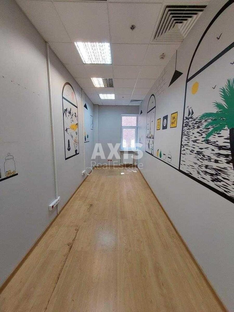 Office vul. Verhnij Val 10, 560m29