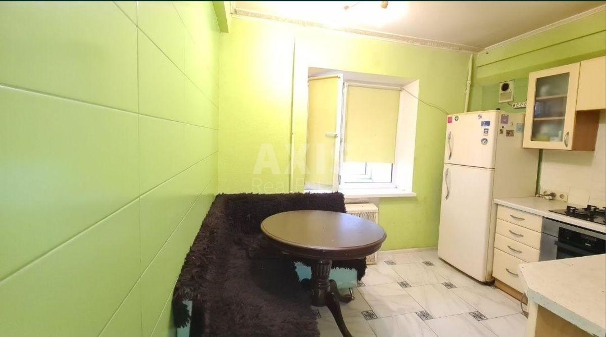2k apartment nab. Rusanivs'ka 10/10