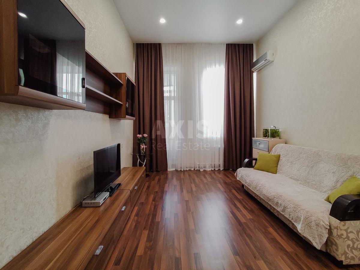 3k apartment vul. Myhajlivs'ka 24В0