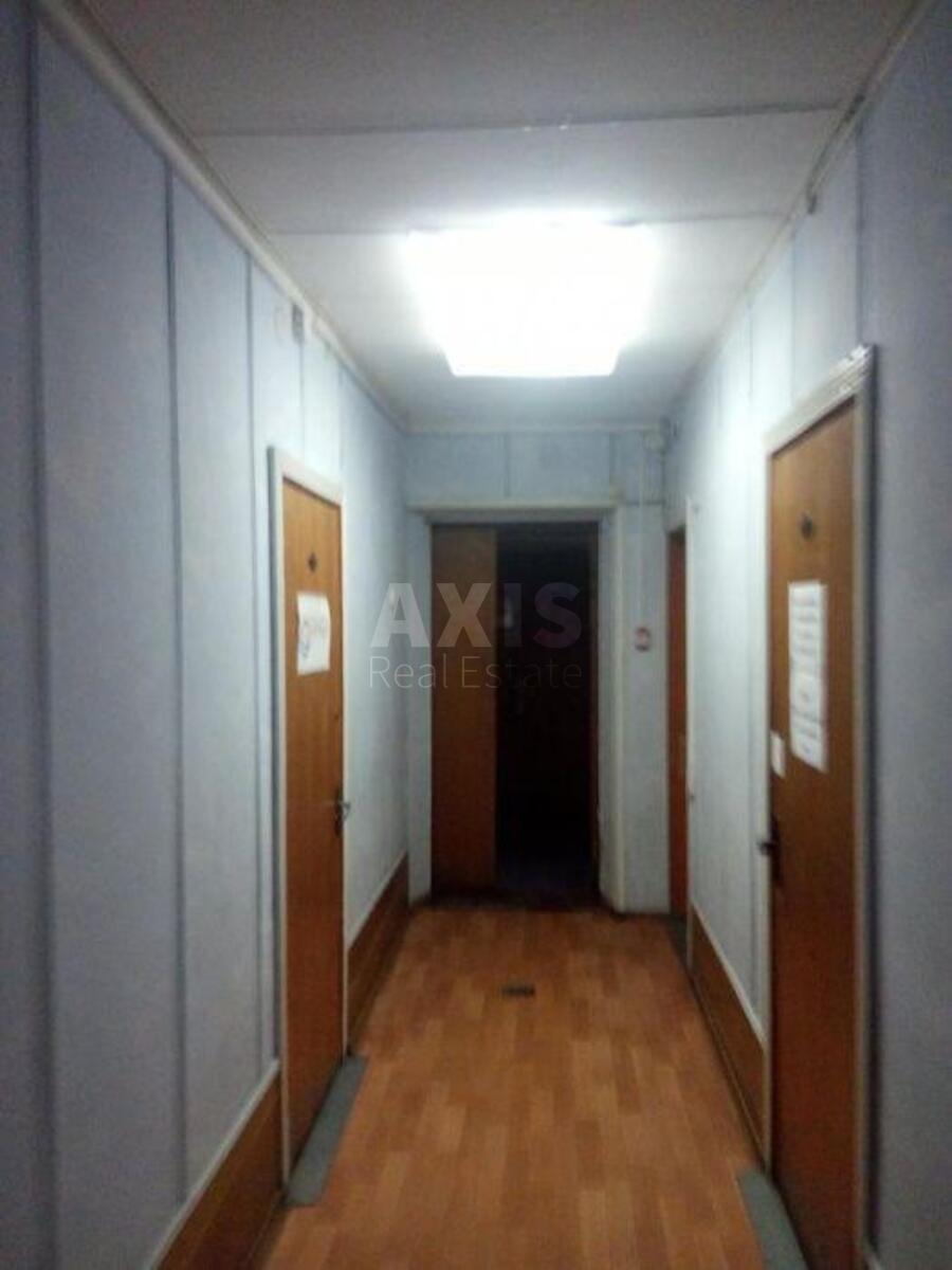 Office vul. Mezhygirs'ka 24, 623m2600127