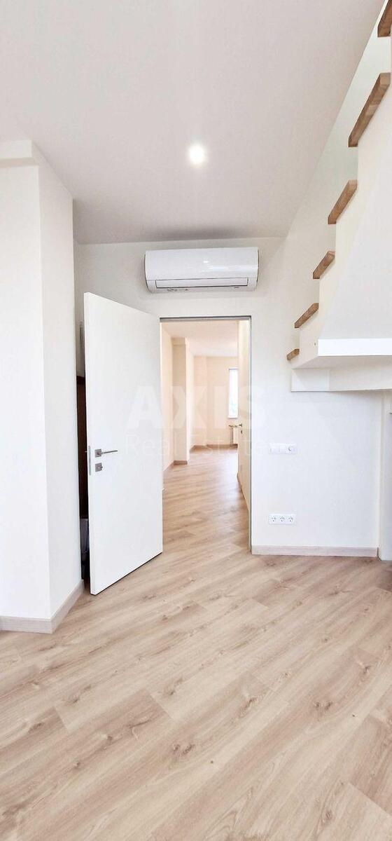 4k apartment nab. Dniprovs'ka 19А6006011