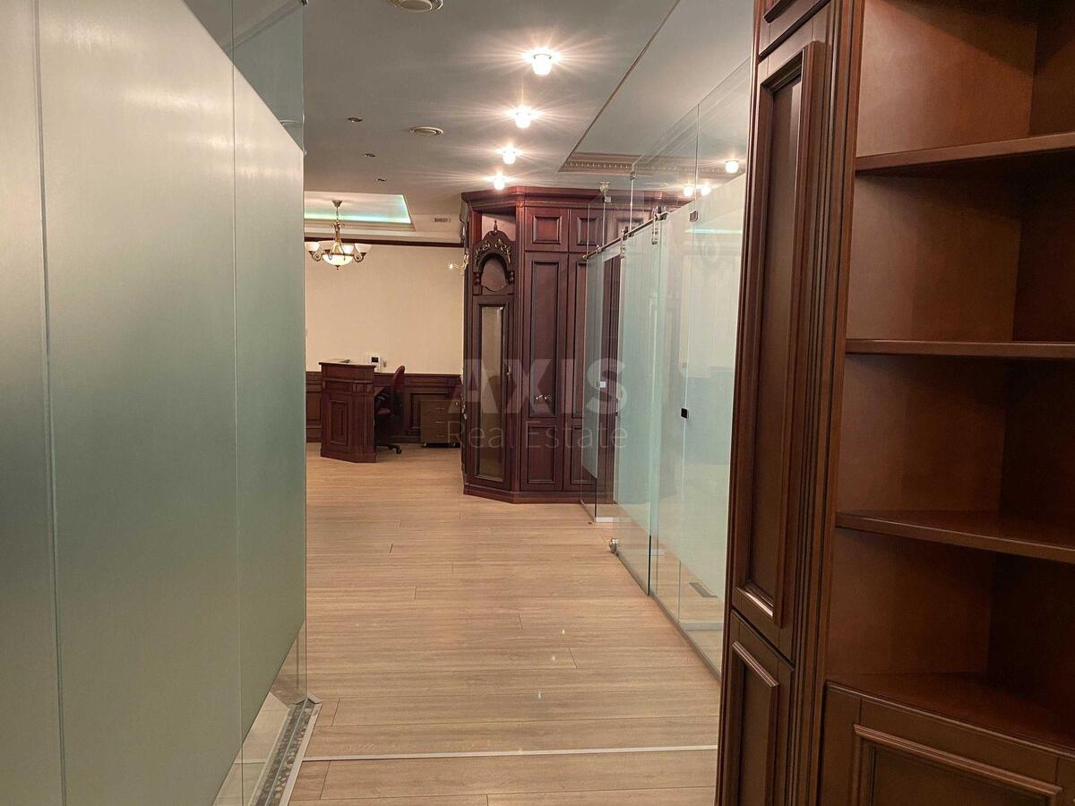 Офис ул. Институтская 18, 218м28