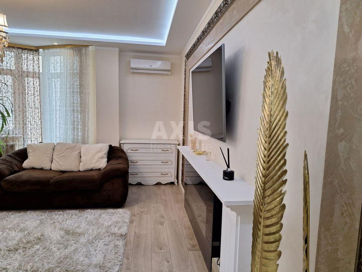 3k apartment vul. Lypkivs'kogo Vasylja Mytropolyta 18В0