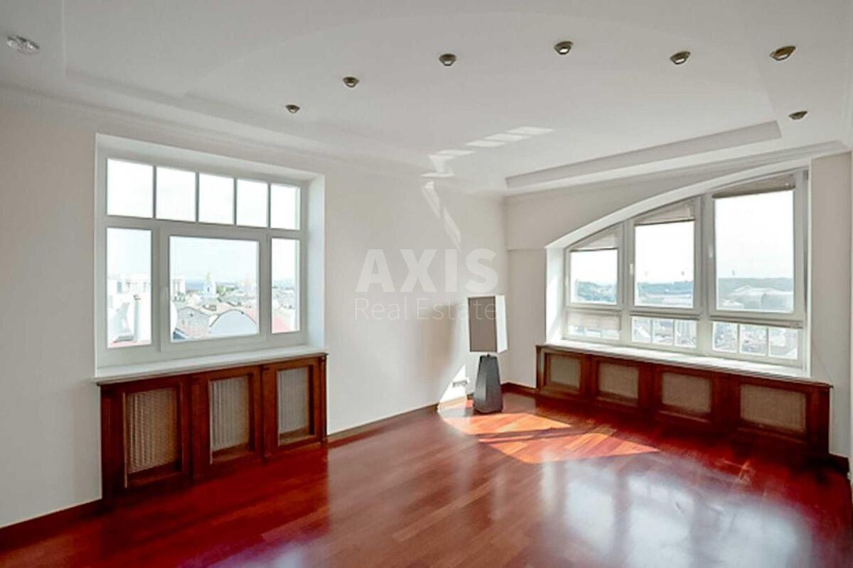 3k apartment vul. Irynyns'ka 5/245