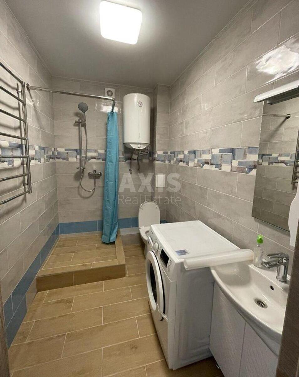 1k apartment vul. Radystiv 32Р615725