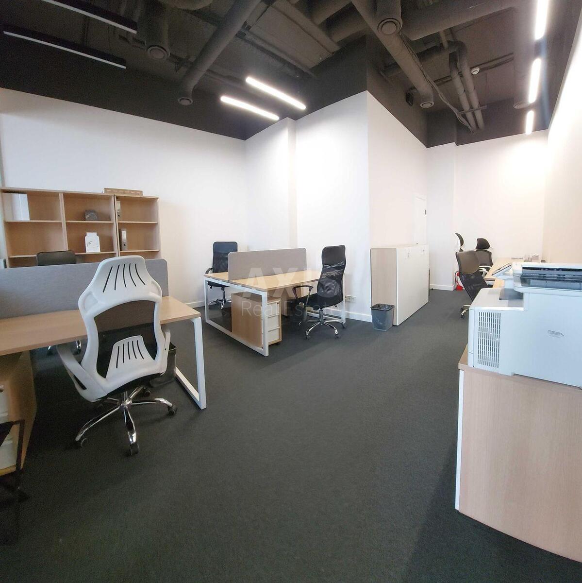 Office prov. Ryl's'kyj 4, 153m27