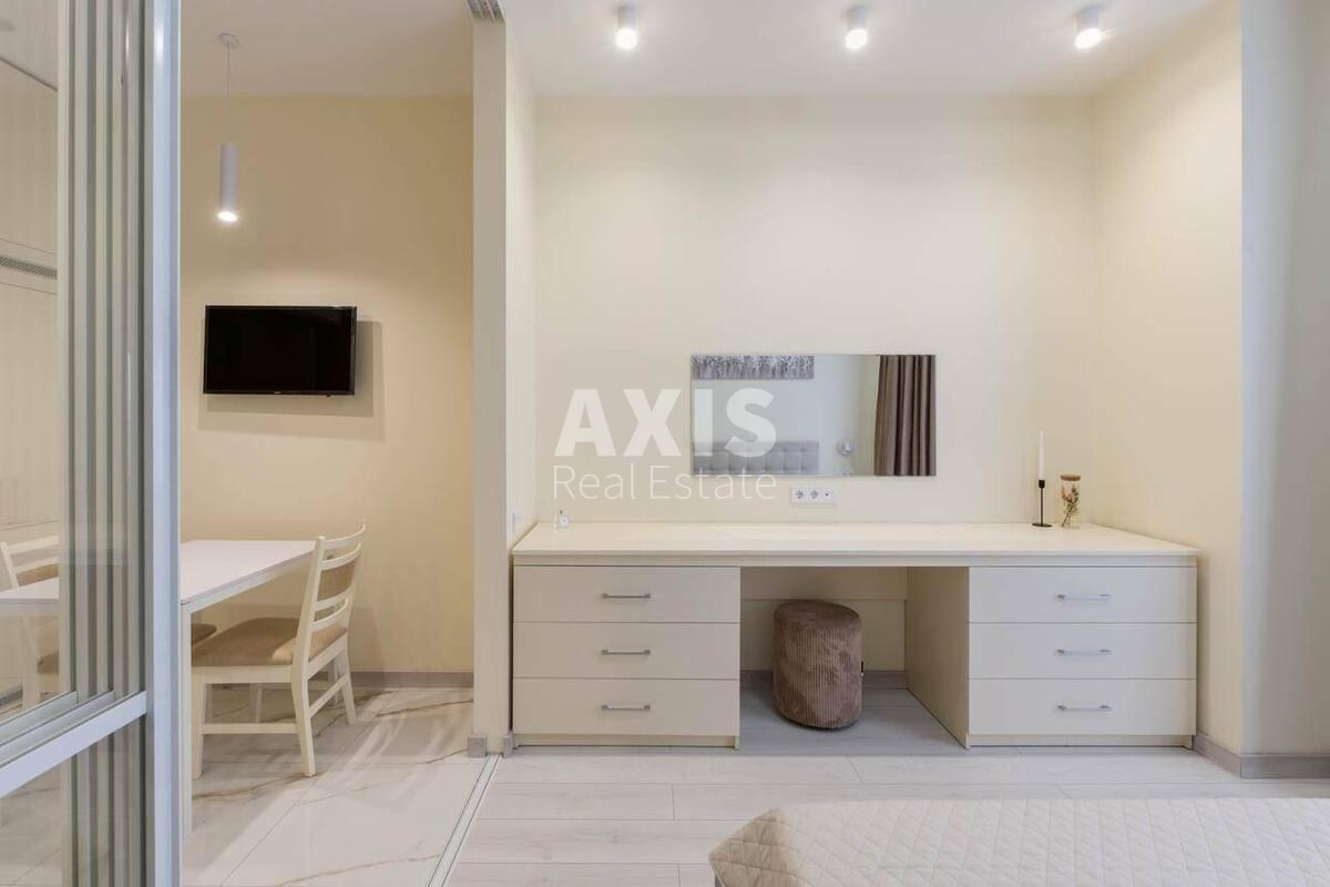 1k apartment vul. Dragomyrova Myhajla 14А9