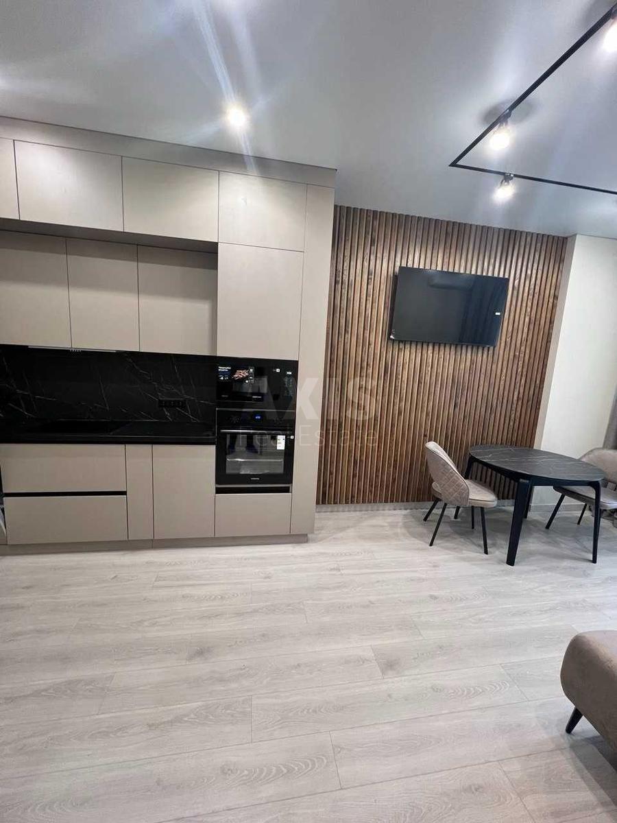 1k apartment vul. Nagirna 16