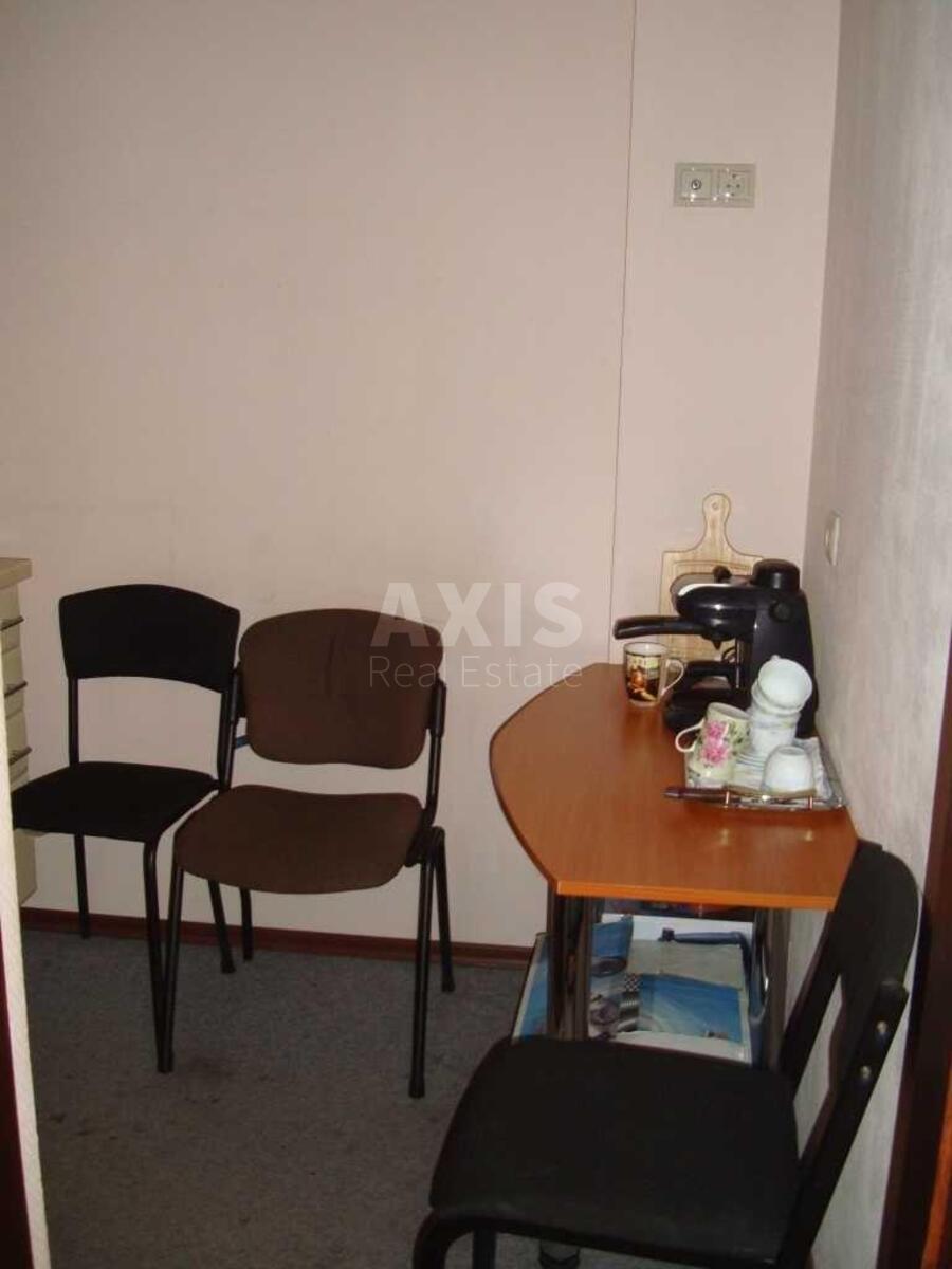 Office vul. Saksagans'kogo 28, 90m25658410