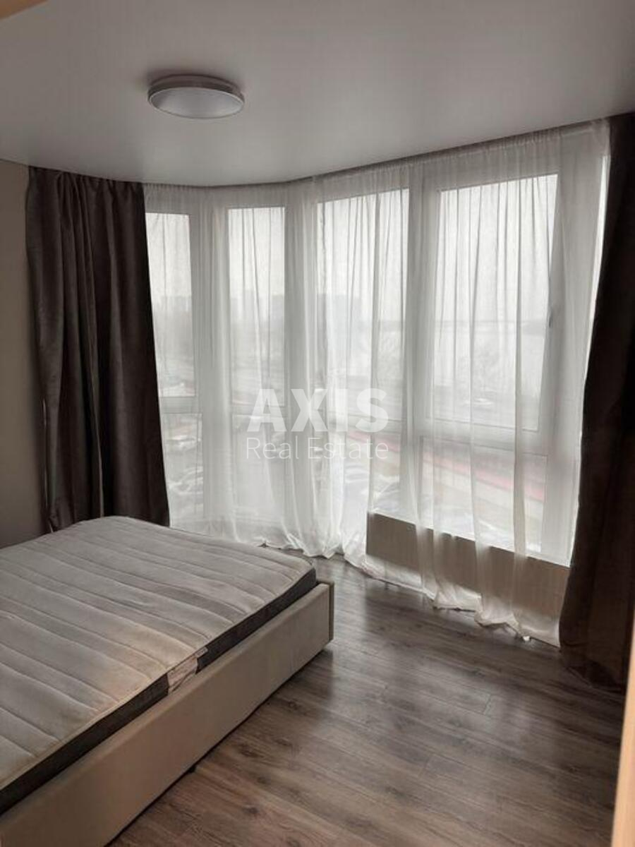 3k apartment nab. Dniprovs'ka 15д5