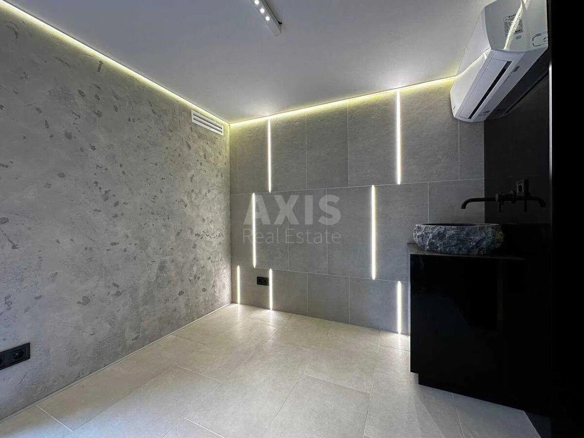 Office vul. Zarichna 1, 134m23