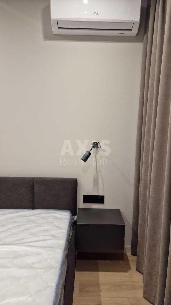 1k apartment vul. Rodyny Kristeriv 208