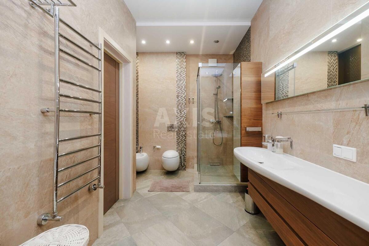 3k apartment vul. Jevgena Konoval'cja 36В5