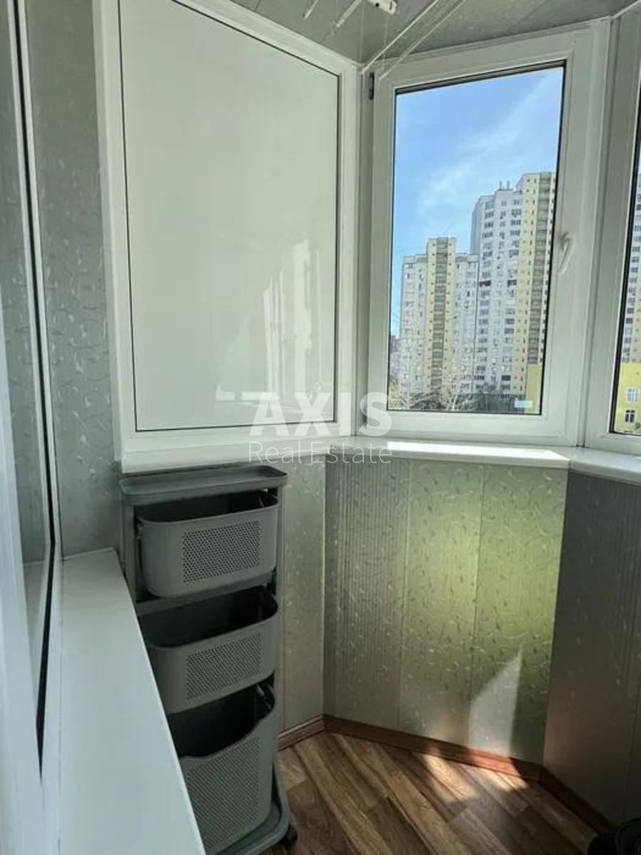 1k apartment vul. Dragomanova 6/15