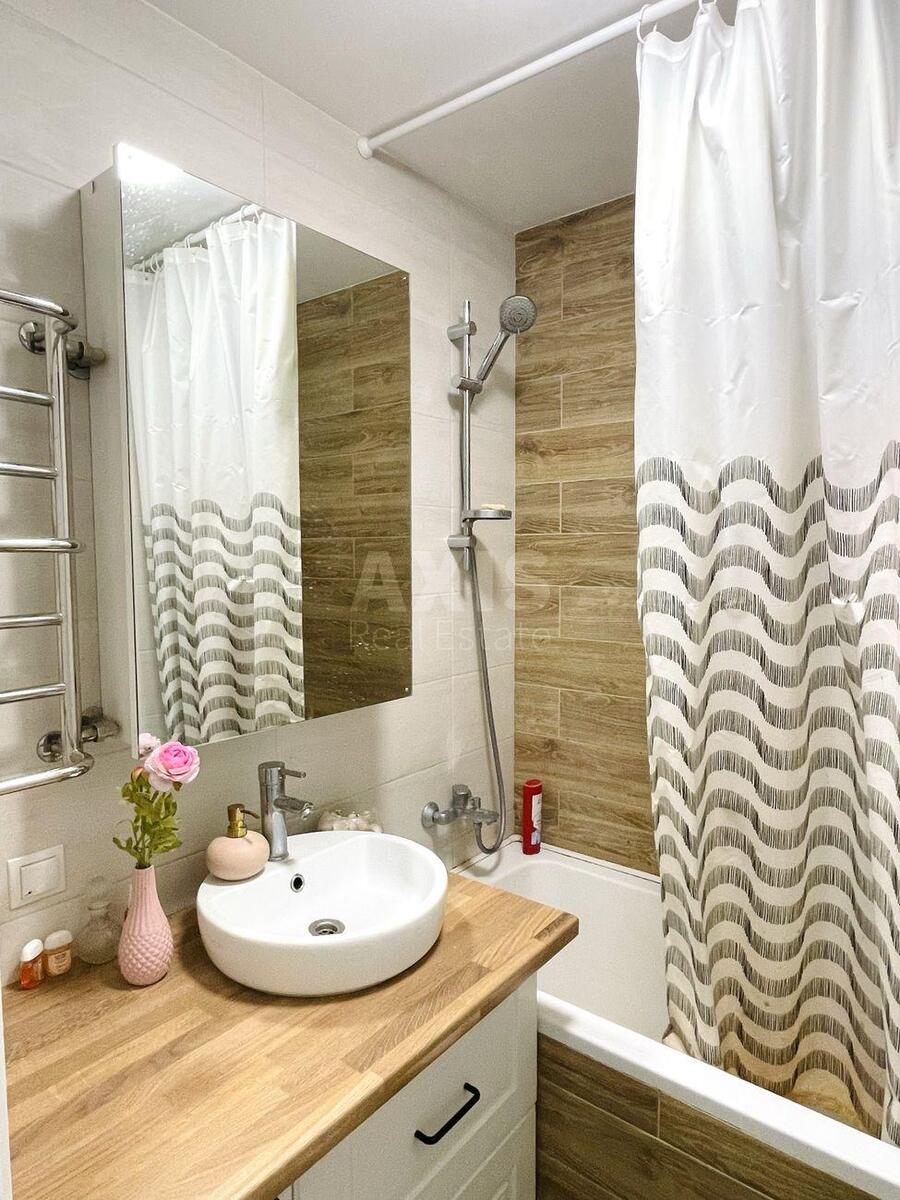 3k apartment pr-t Peremogy 205782712