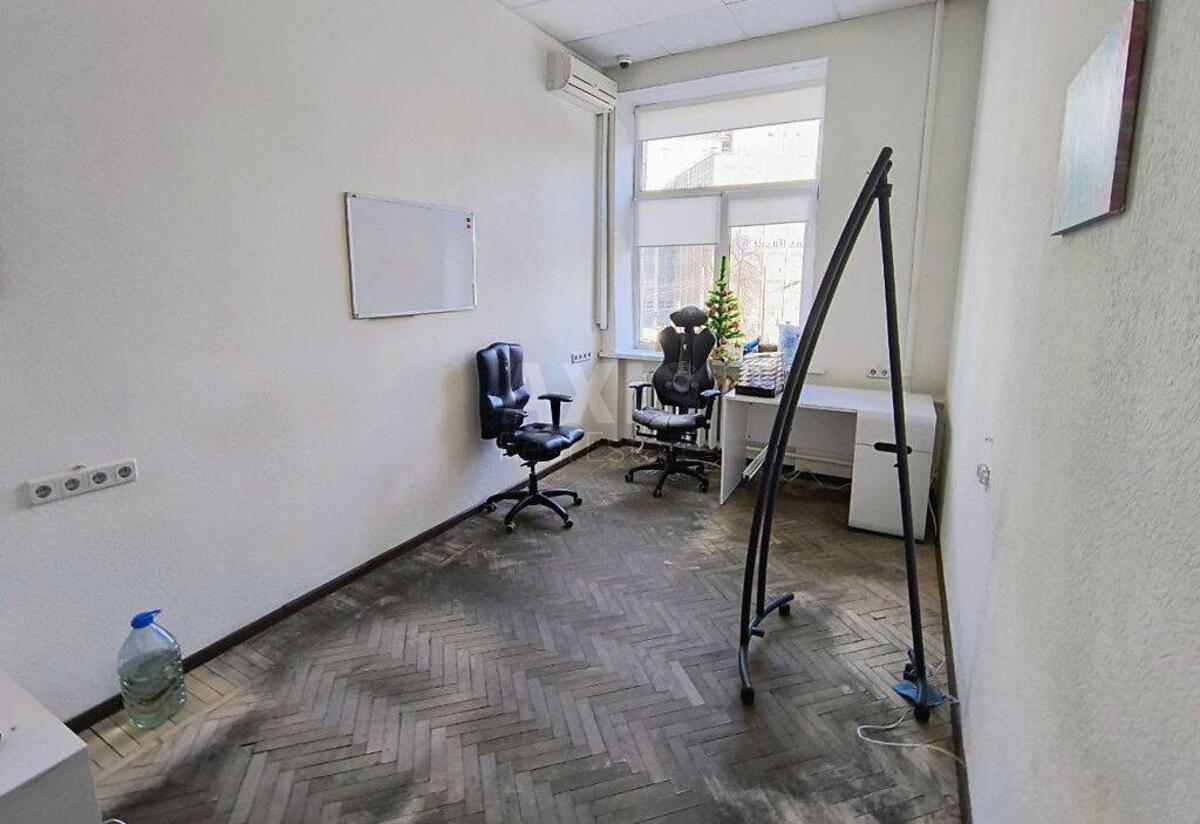 Office vul. Sichovyh Stril'civ 77, 58m2