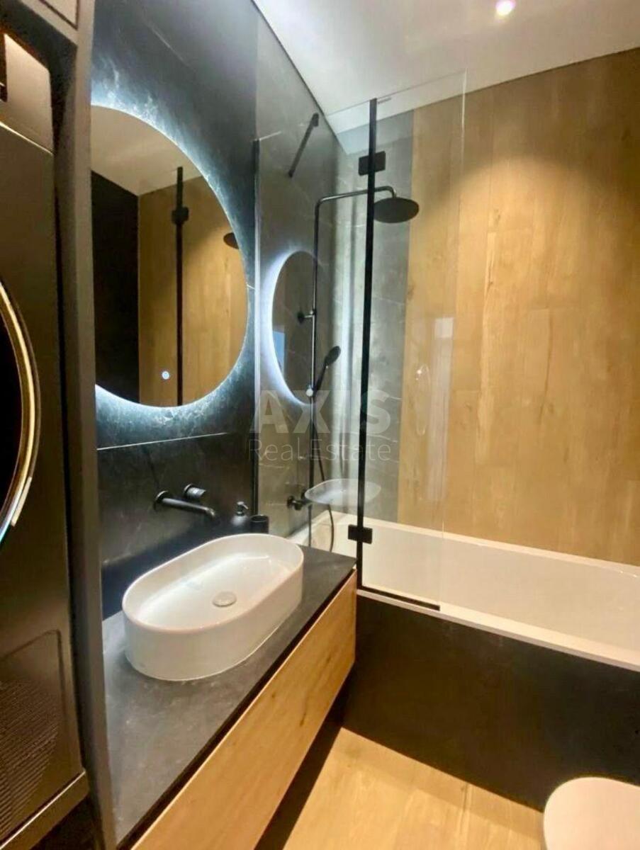 2k apartment vul. Hohlovyh Sim'i' 810