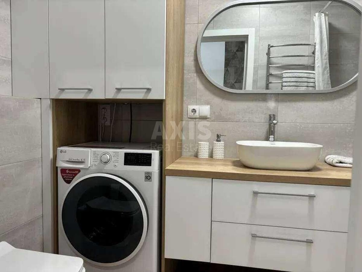 1k apartment vul. Lypkivs'kogo Vasylja Mytropolyta 117