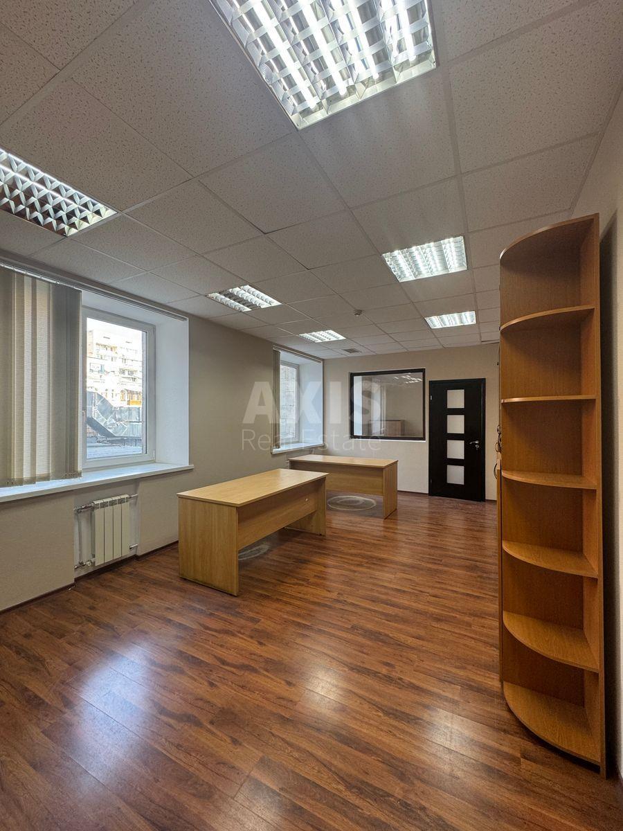 Office vul. Bul'varno-Kudrjavs'ka 15, 170m2