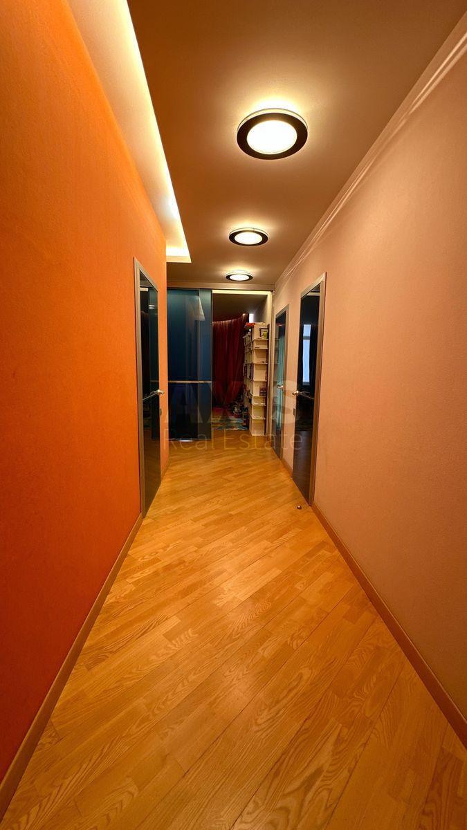5k apartment vul. Dmytrivs'ka 691