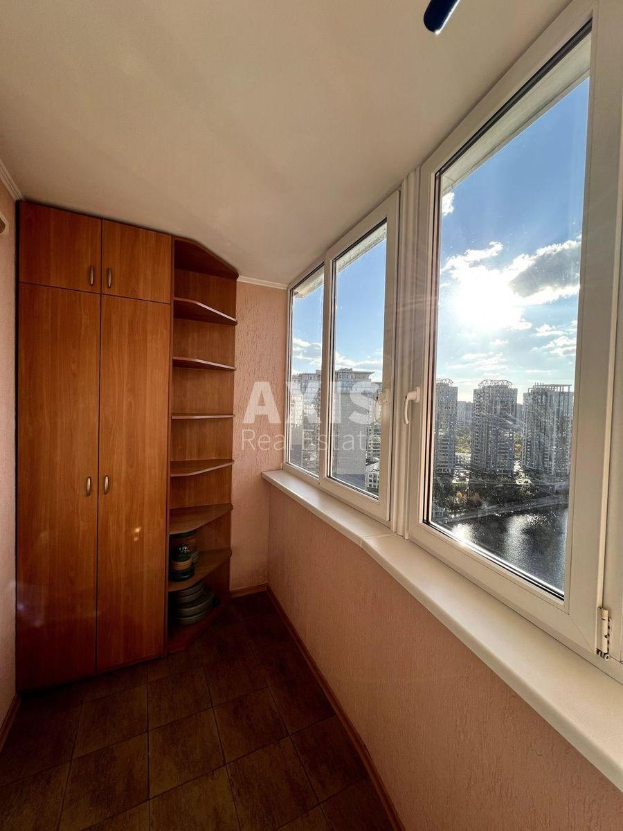 1к квартира ул. Ахматовой Анны 4712