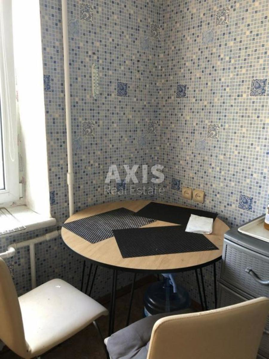 1k apartment vul. Jordans'ka 81