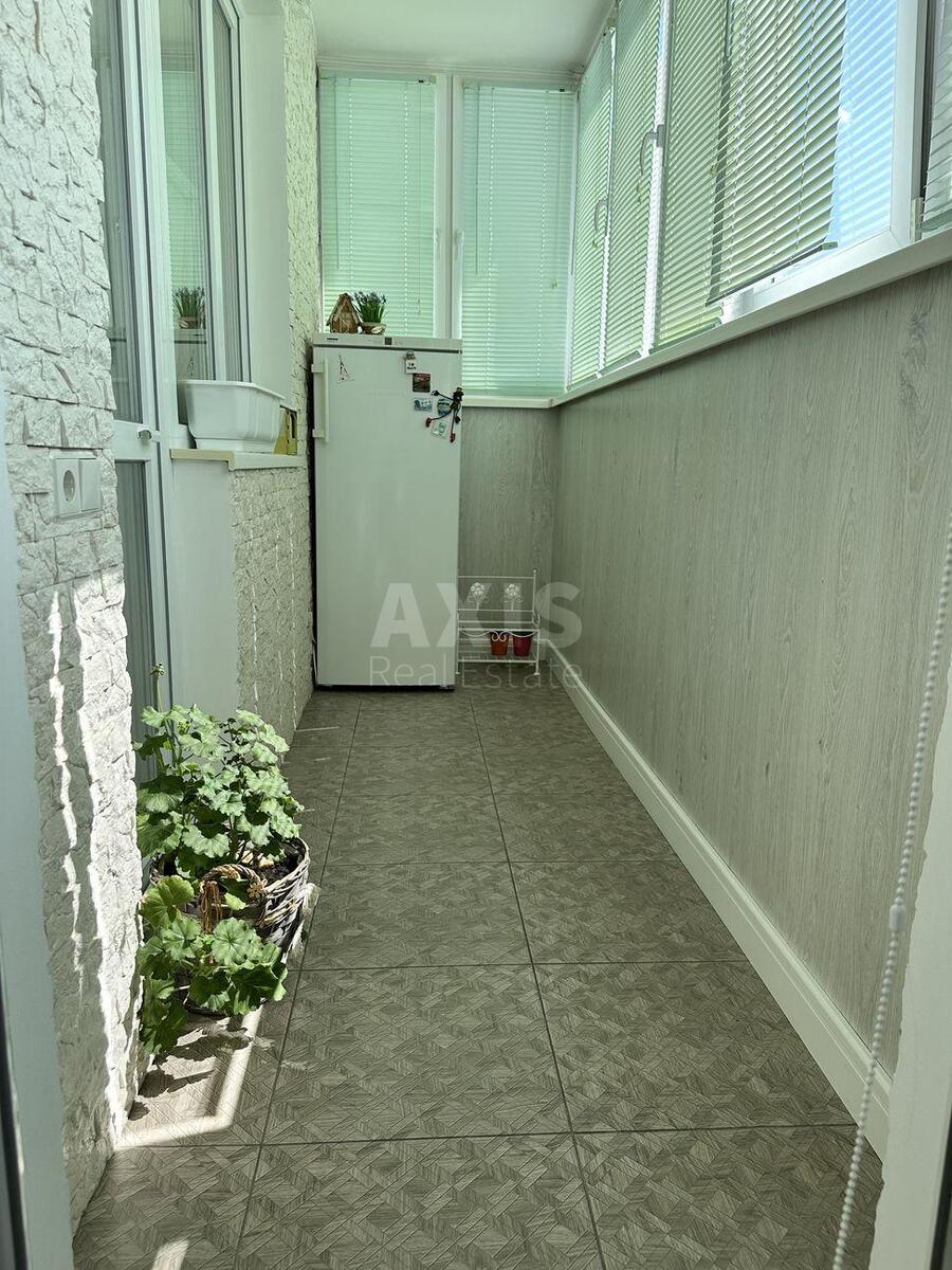 1k apartment pr-t Navoi' Alishera 696030513