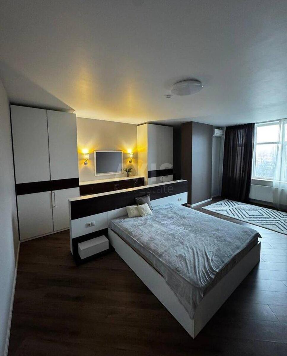 3k apartment vul. Glybochyc'ka 32Б2