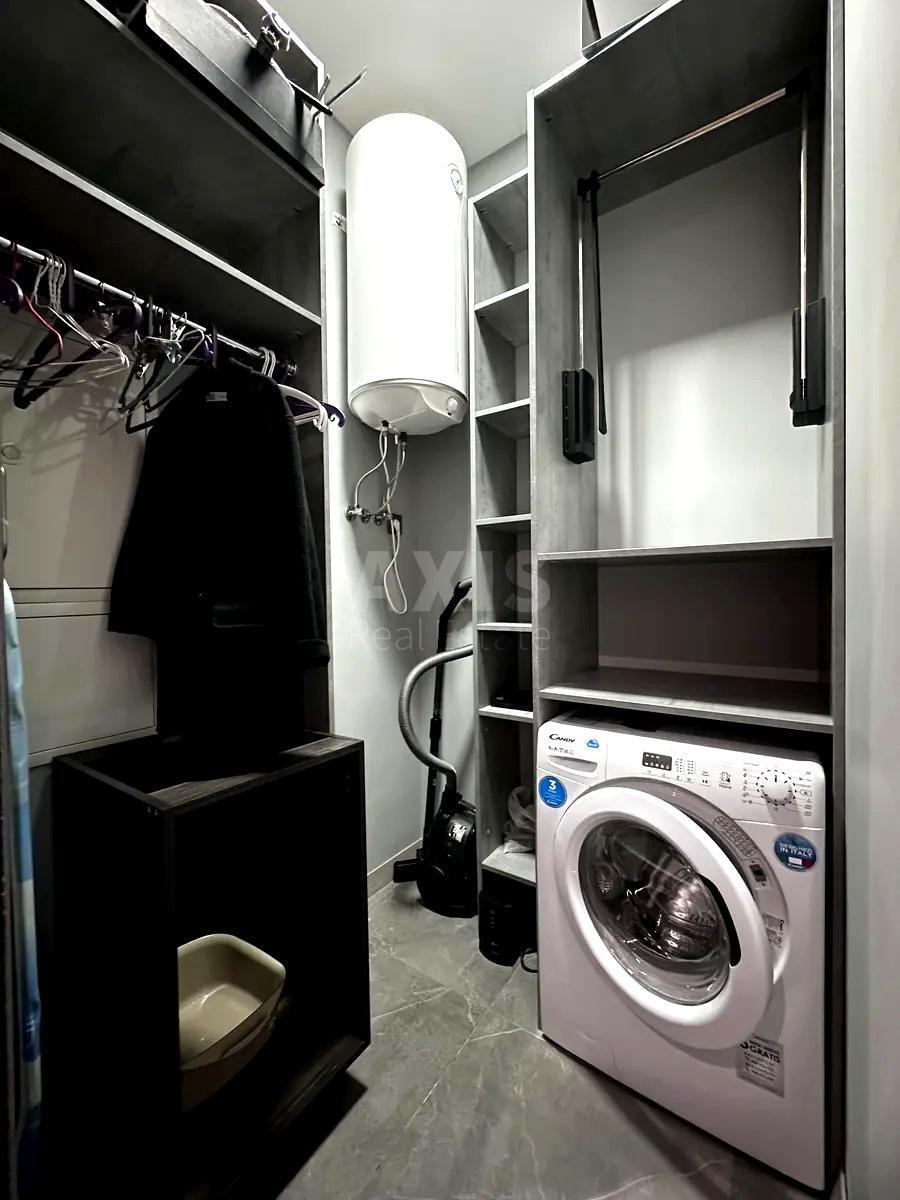 2k apartment vul. Filatova Akademika 2/16377211