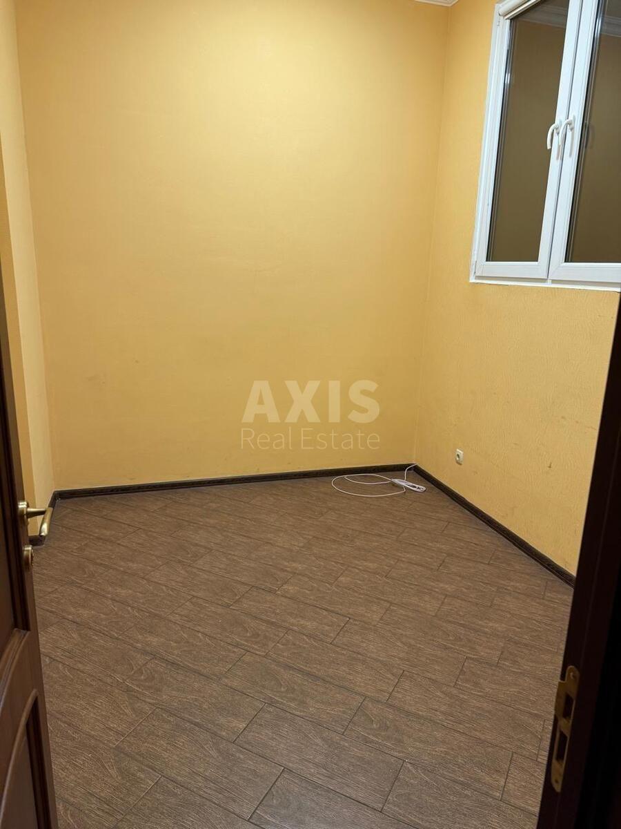 Office vul. Vasyl'chenka 3, 108m25