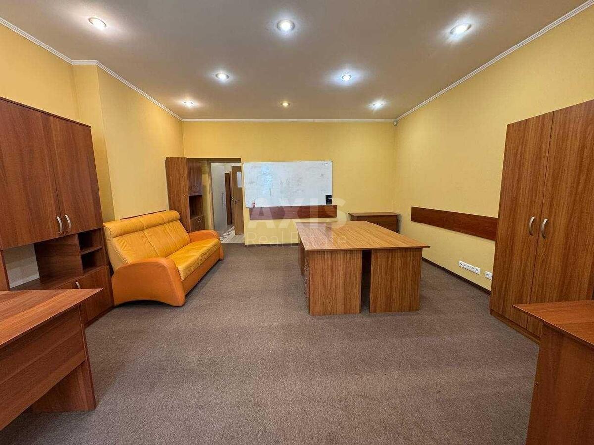 Офис ул. Дмитриевская 56Б, 125м24