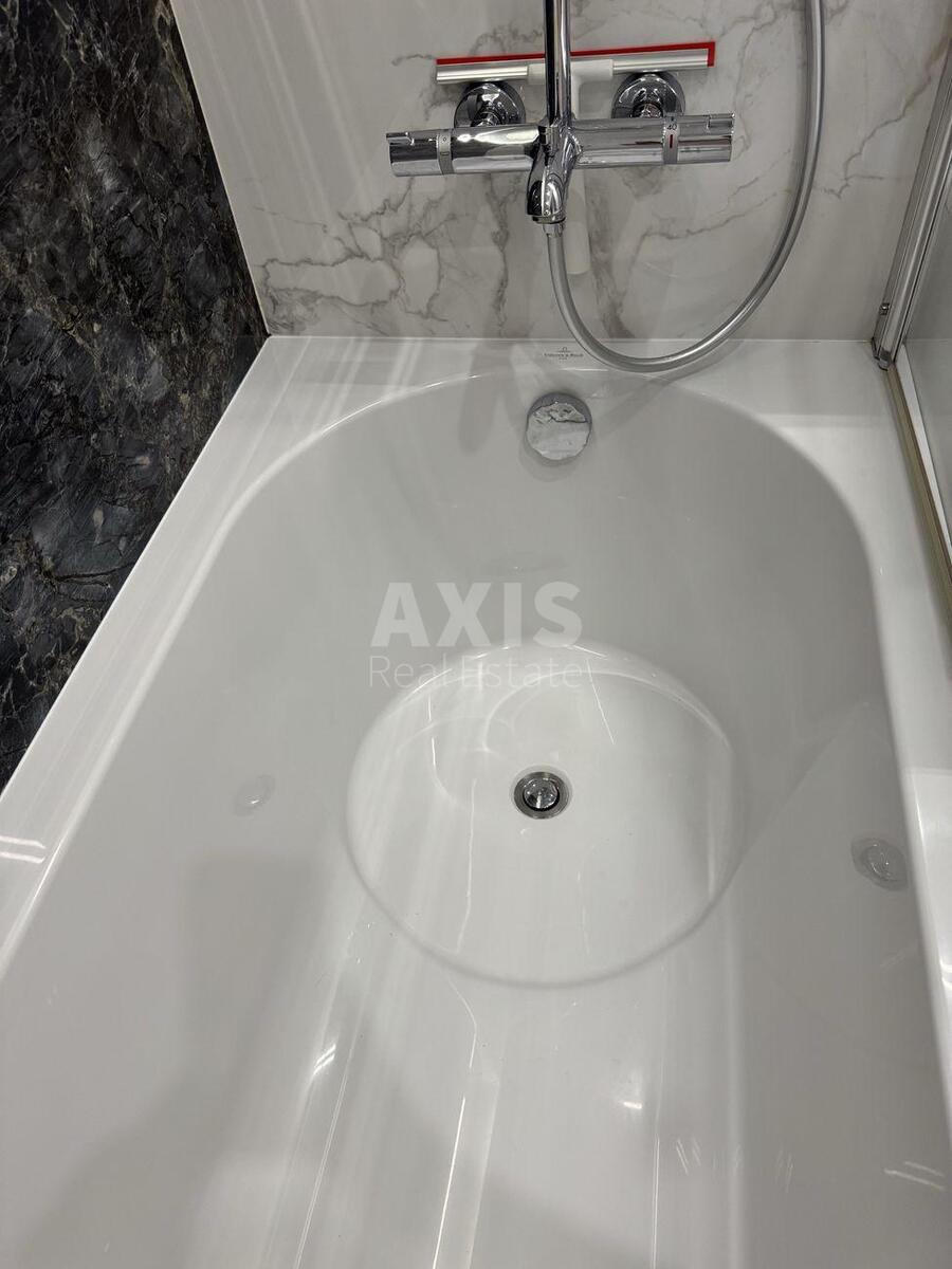 2k apartment nab. Dniprovs'ka 1816