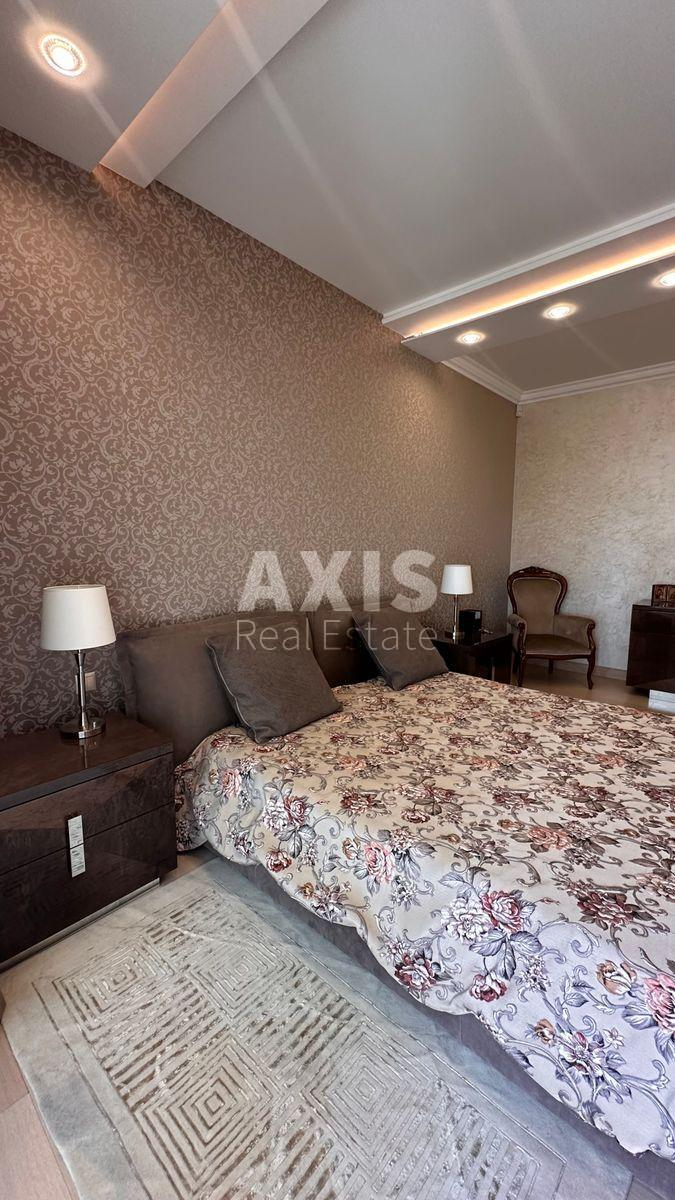 3k apartment vul. Barbjusa Anri 37/16