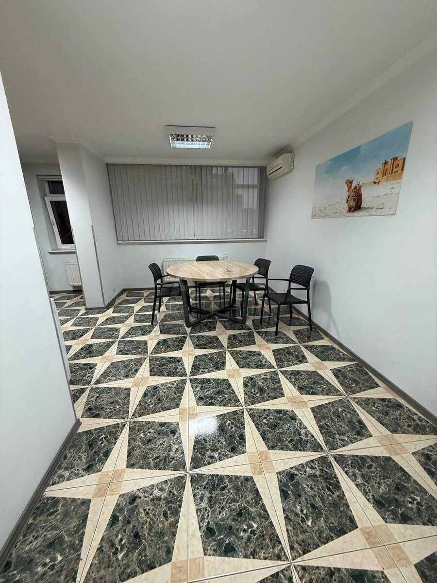 Office vul. Myshugy Oleksandra 2, 130m260164