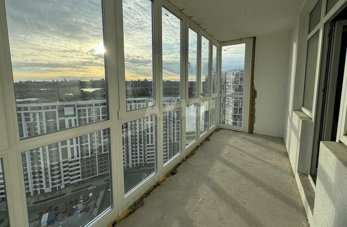 2k apartment vul. Mykil's'ko-Slobids'ka 8