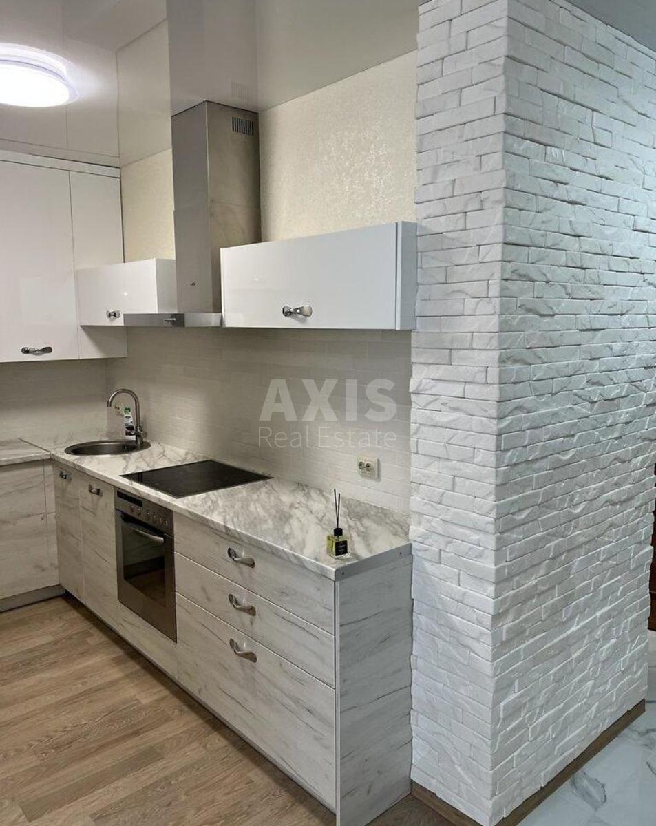 2k apartment vul. Lypkivs'kogo Vasylja Mytropolyta 37в