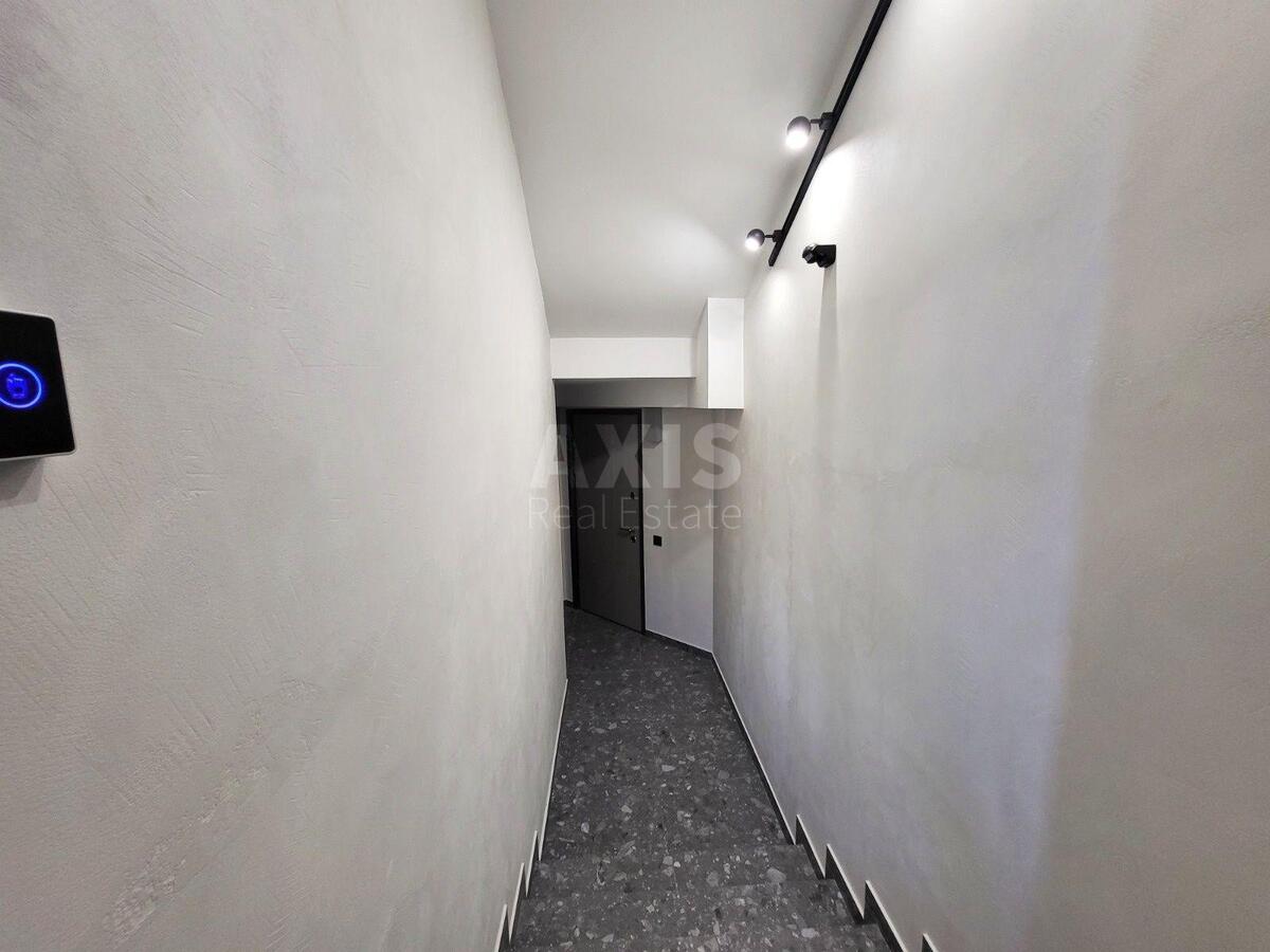 Объект торговли ул. Юрковская 36, 42м2609557