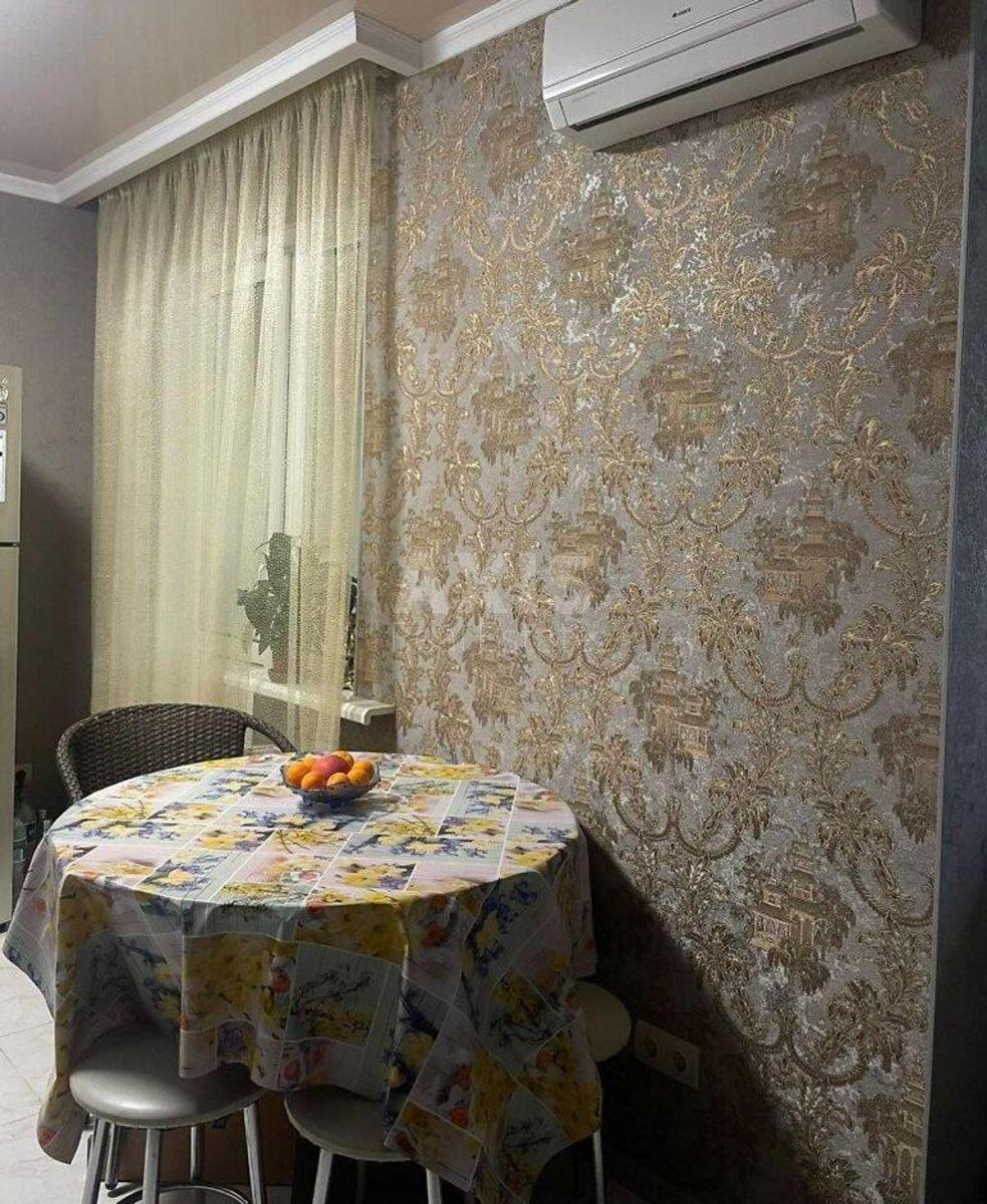 1k apartment vul. Yulia Zdanovska 81Б1