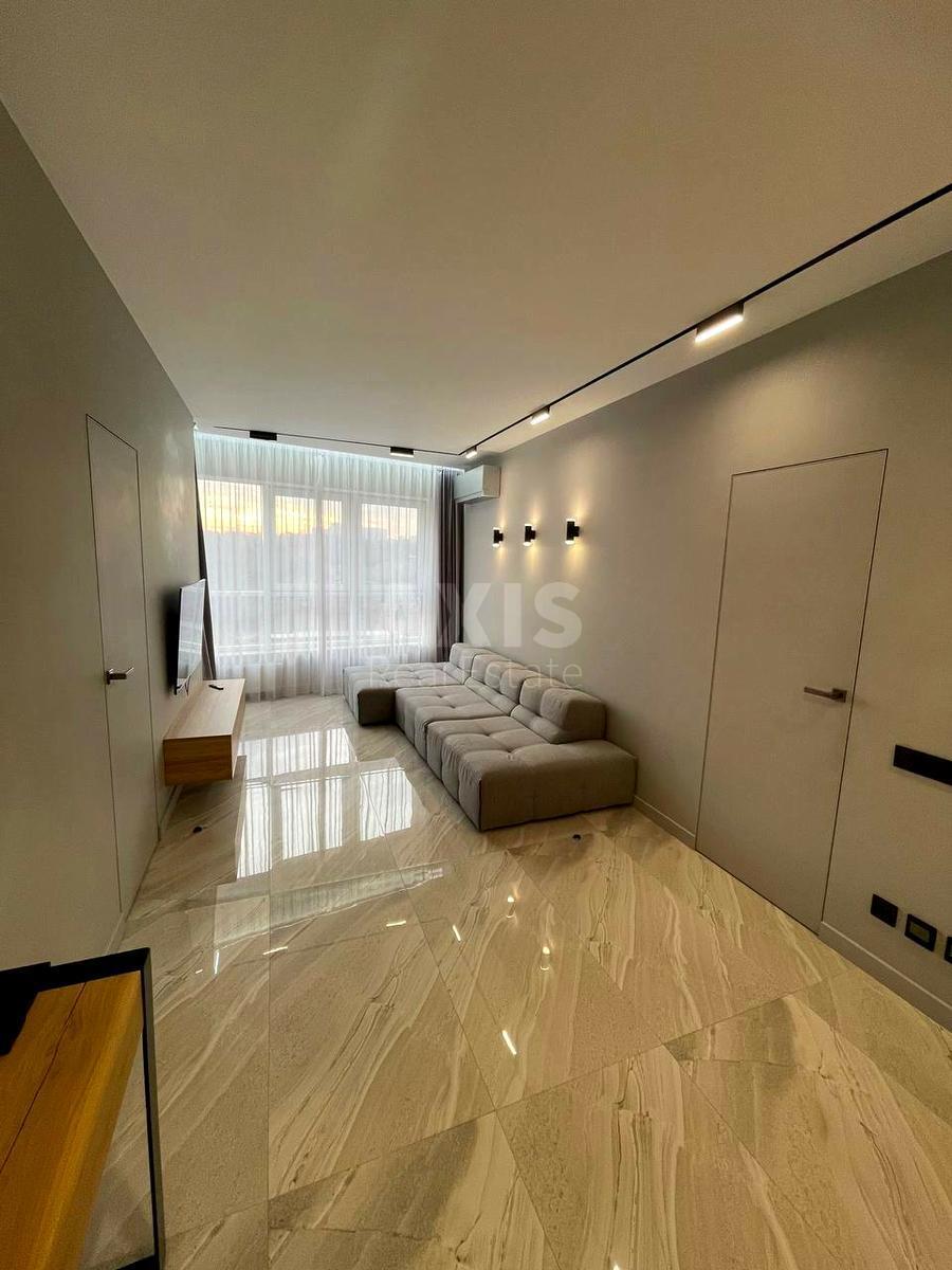 3k apartment vul. Antonovycha 109610031