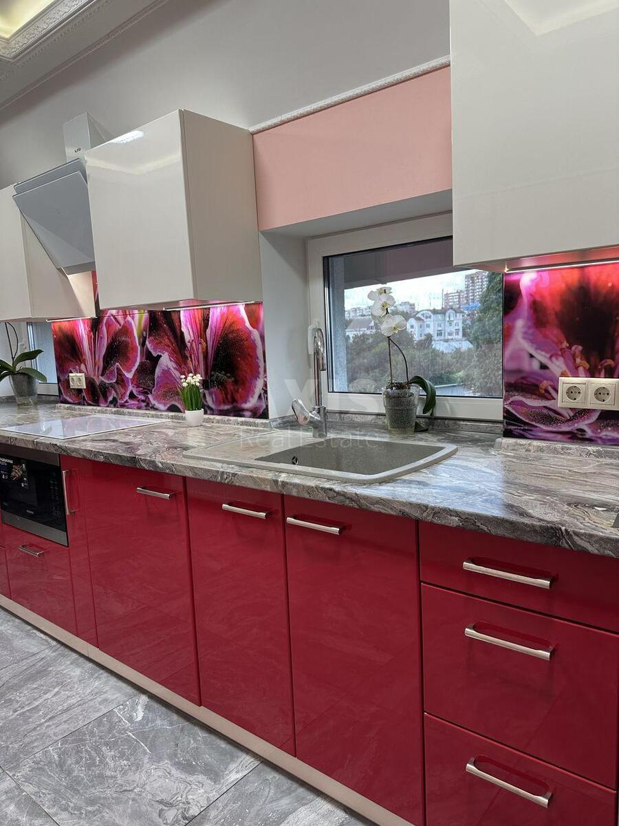 1k apartment vul. Montazhnykiv 6610710