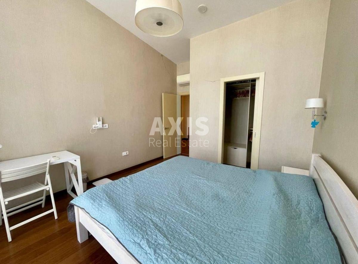 3k apartment vul. Vuzivs'ka 4Г437809