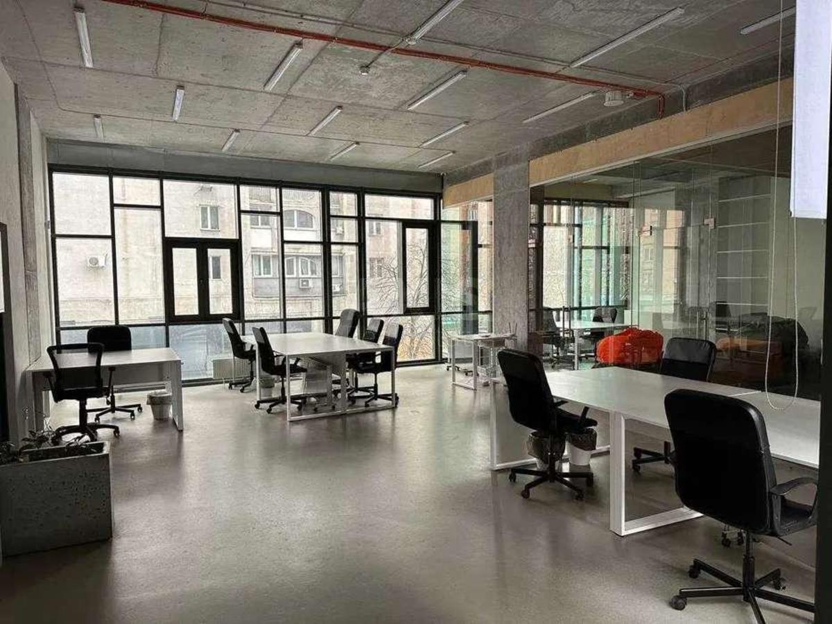 Office vul. Pan'kivs'ka 68/21, 105m2