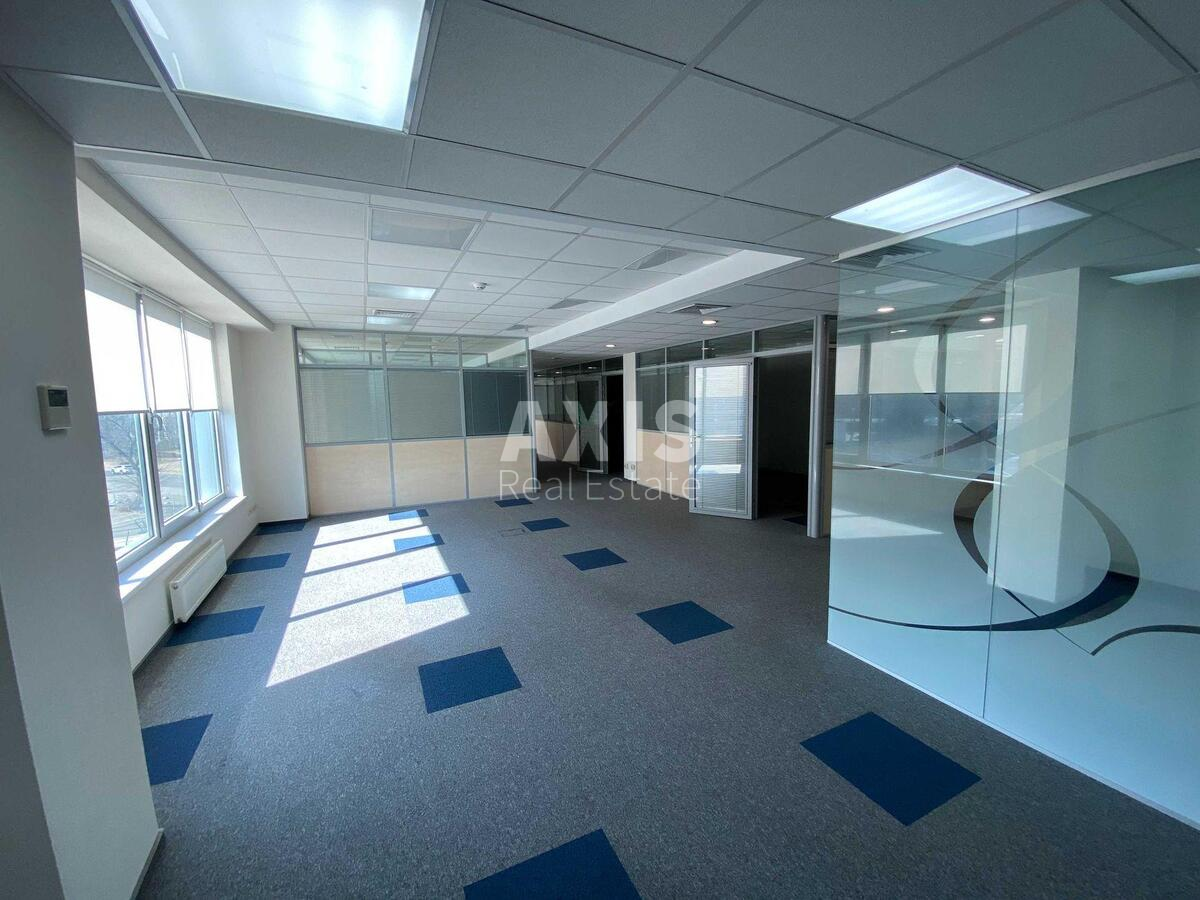 Office vul. Degtjarivs'ka 27Т, 781m2534676