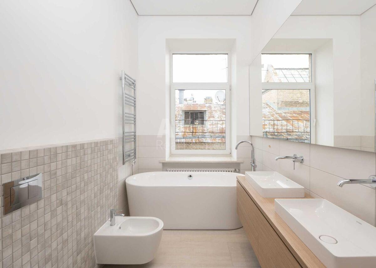 4k apartment vul. Antonovycha 175732616