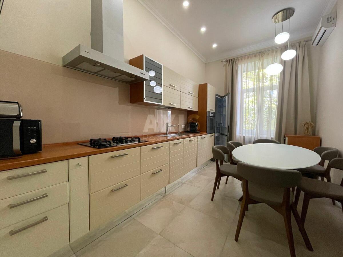 3k apartment vul. Sichovyh Stril'civ 10580101
