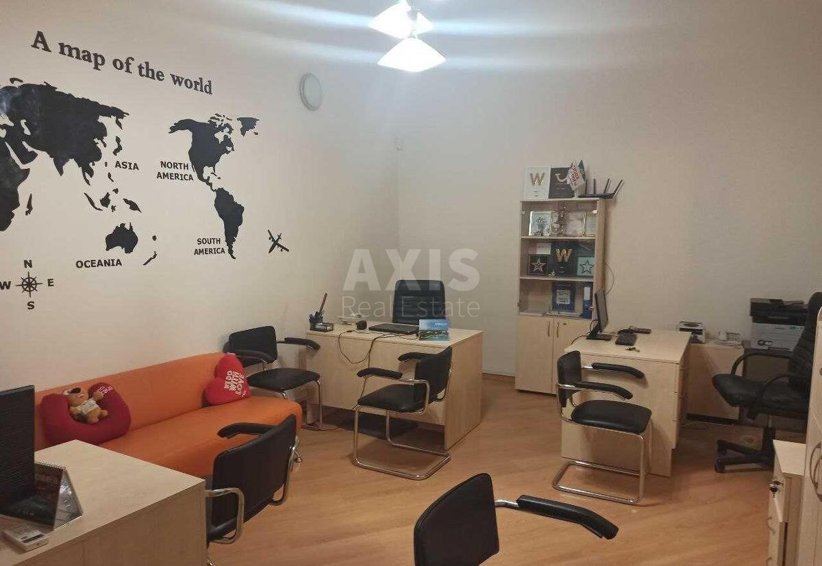 Office vul. Glybochyc'ka 13, 47m2