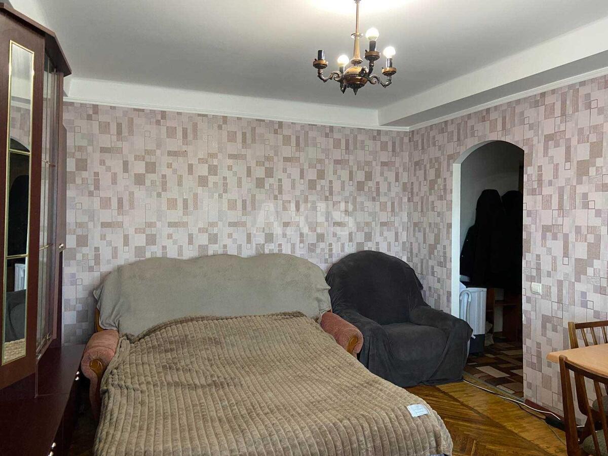 1k apartment vul. Entuziastiv 32