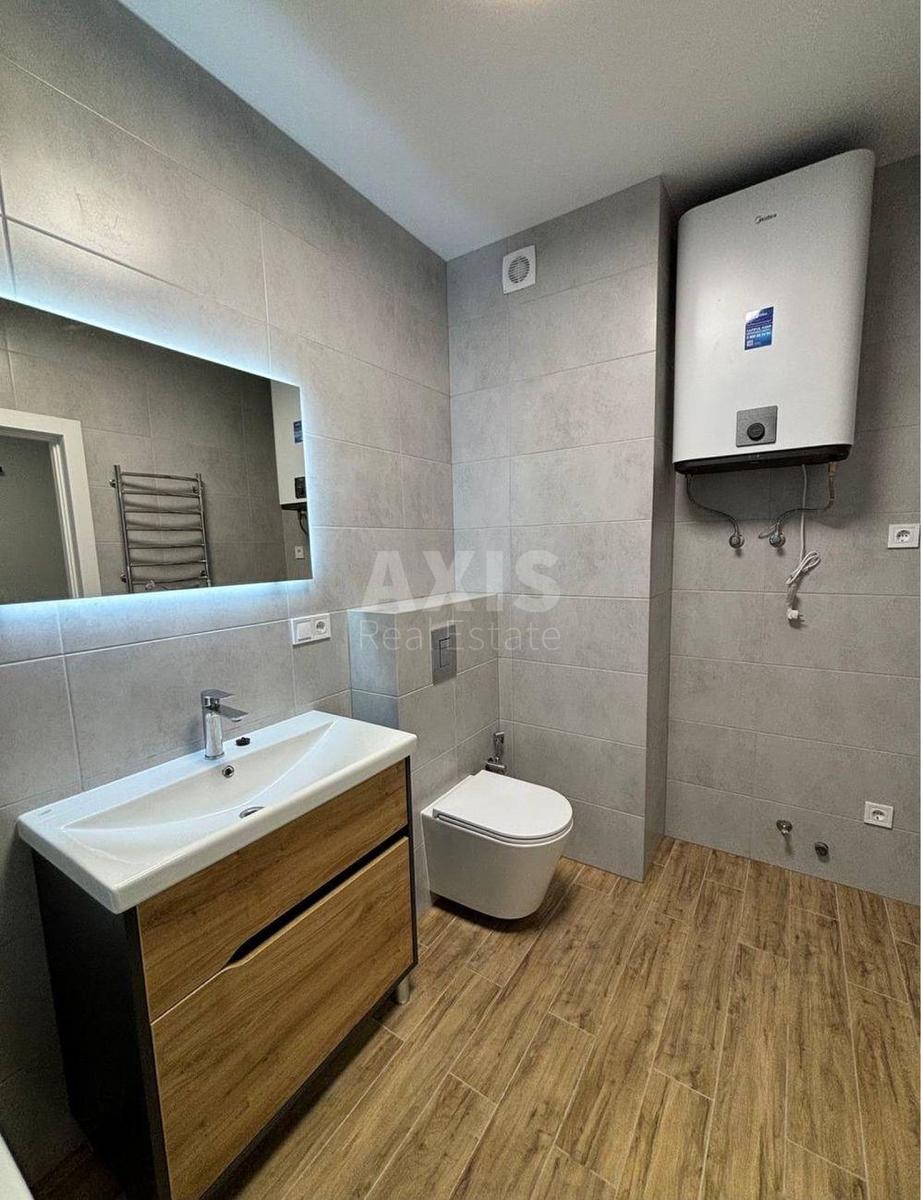 1k apartment nab. Dniprovs'ka 1510